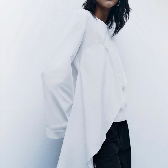 Nirma Asymmetric Blouse - Black